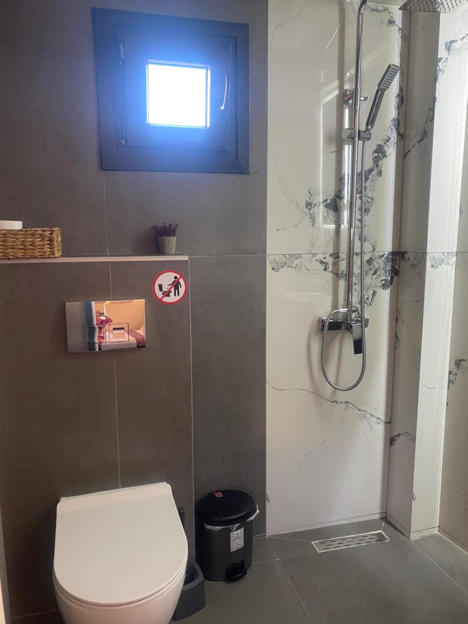 Rainbow Suites 塞萨洛尼基 外观 照片